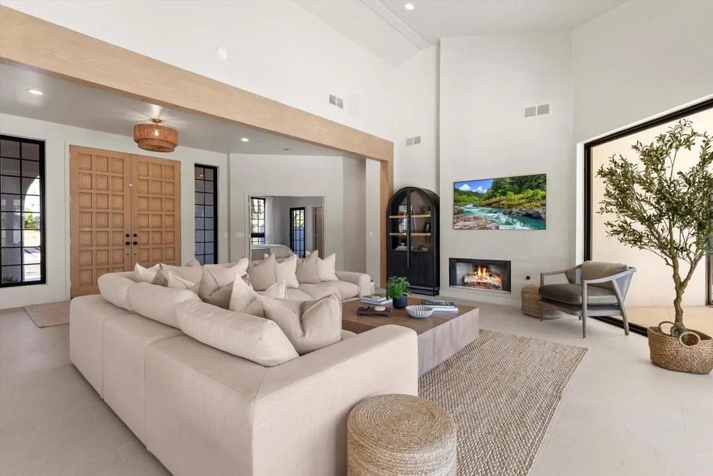 Photo of 45580 Williams Road