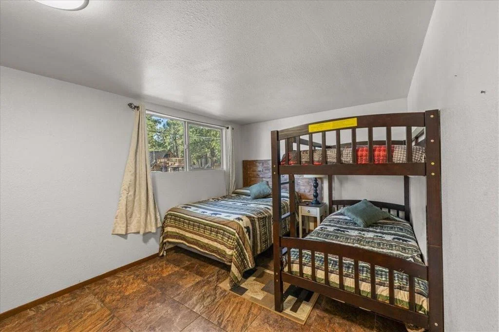 Photo of 140 Highland Lane