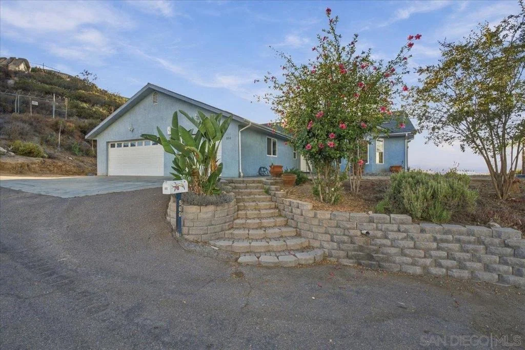 Photo of 800 Alta Lane