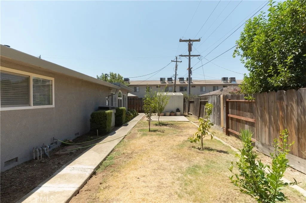 Photo of 2617 Agnes