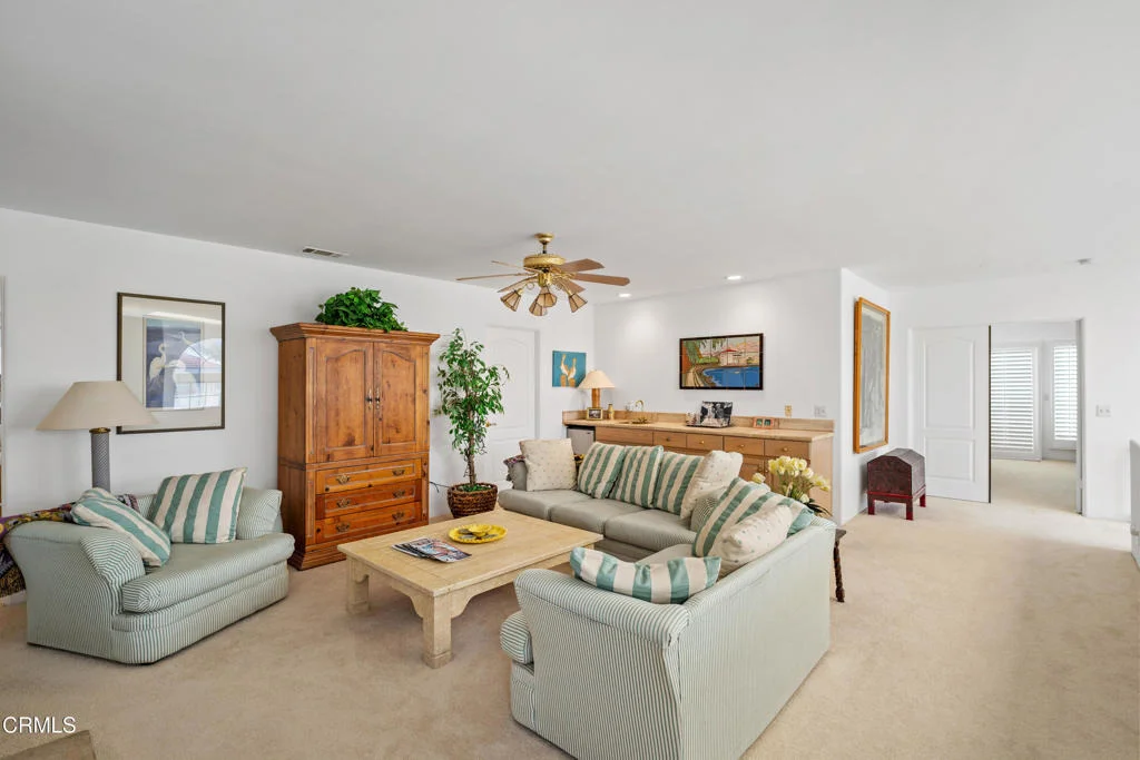 Photo of 2000 Peninsula Road