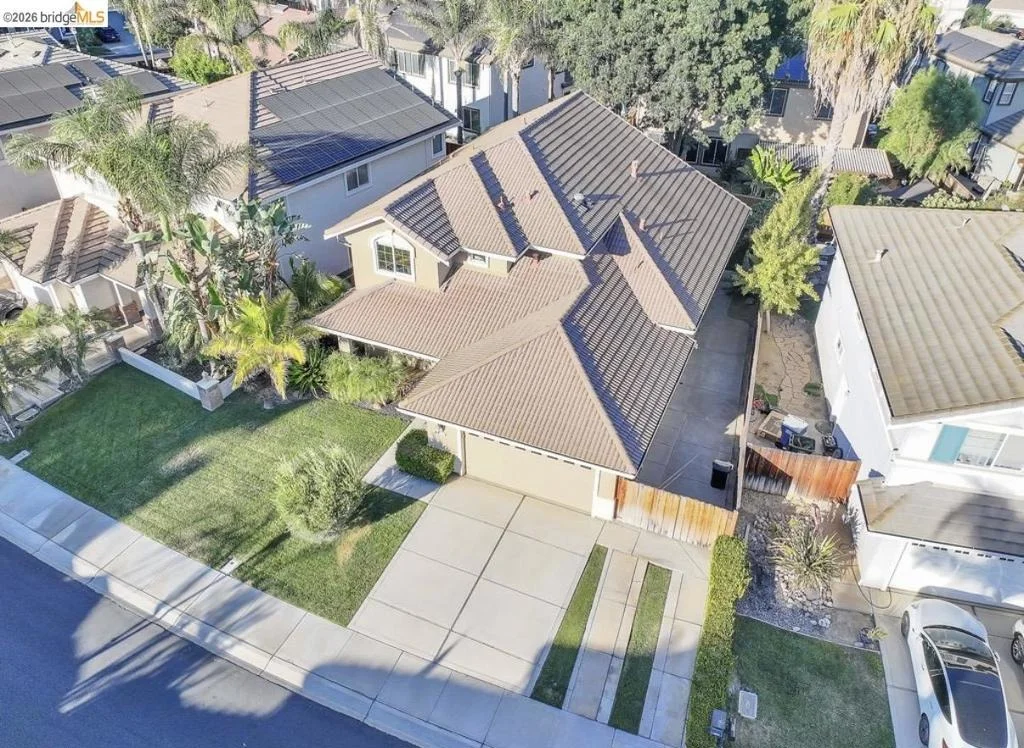Photo of 2533 Crescent Way