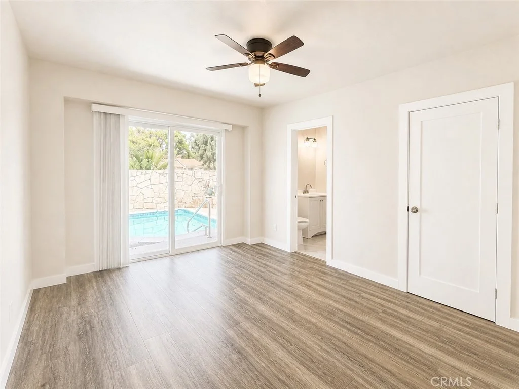 Photo of 1260 Grove Ave