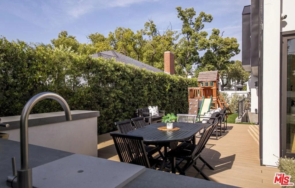 Photo of 231 S Orchard Drive
