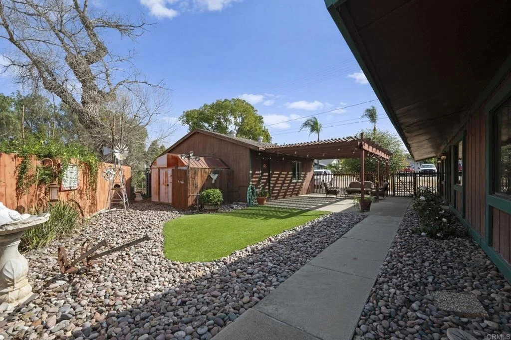 Photo of 13314 LAKESHORE Drive