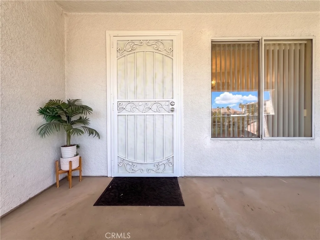 Photo of Unit 201 at 10282 Tujunga Canyon Boulevard