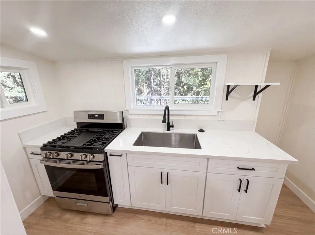 Photo of 982 Oak