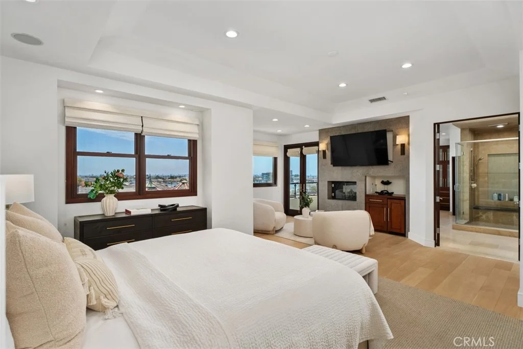 Photo of 2907 Cliff Drive