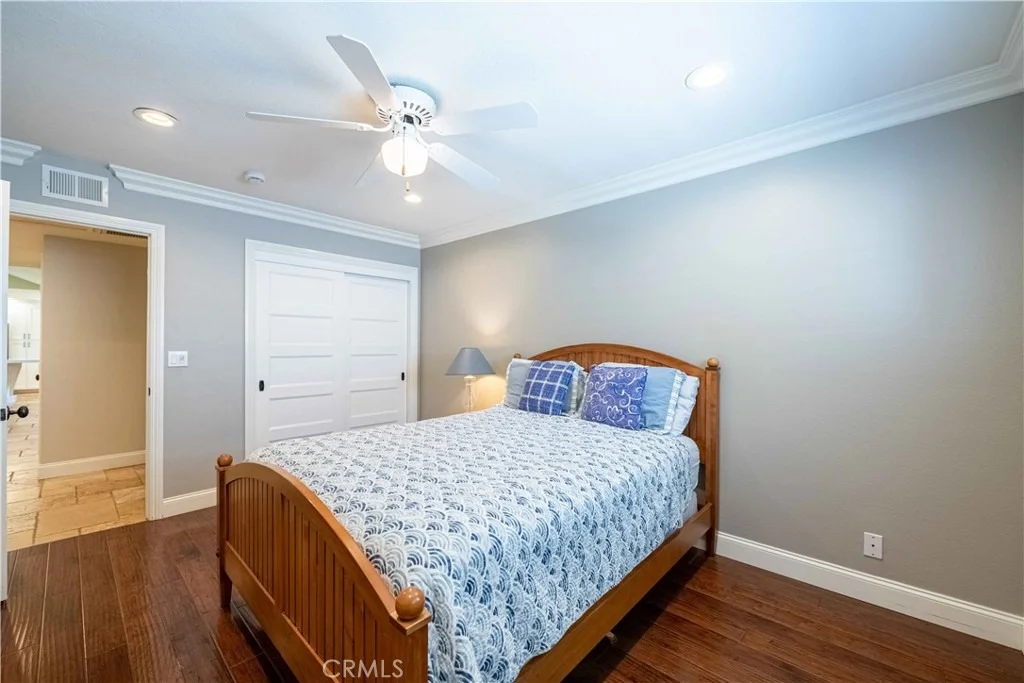 Photo of 2934 Globe Avenue