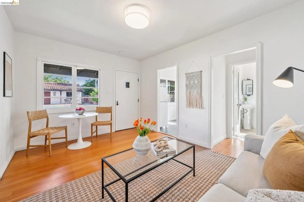 Photo of 201 Warwick Ave