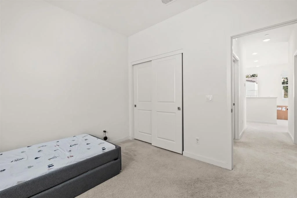 Photo of 35105 Cooper Pl