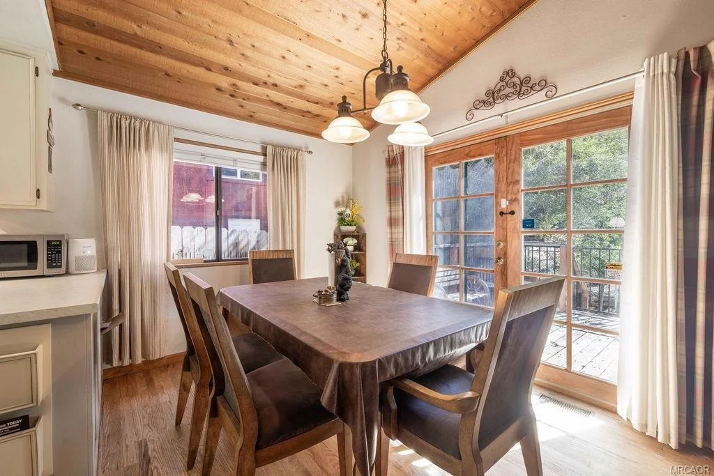 Photo of 525 Bernhardt Lane