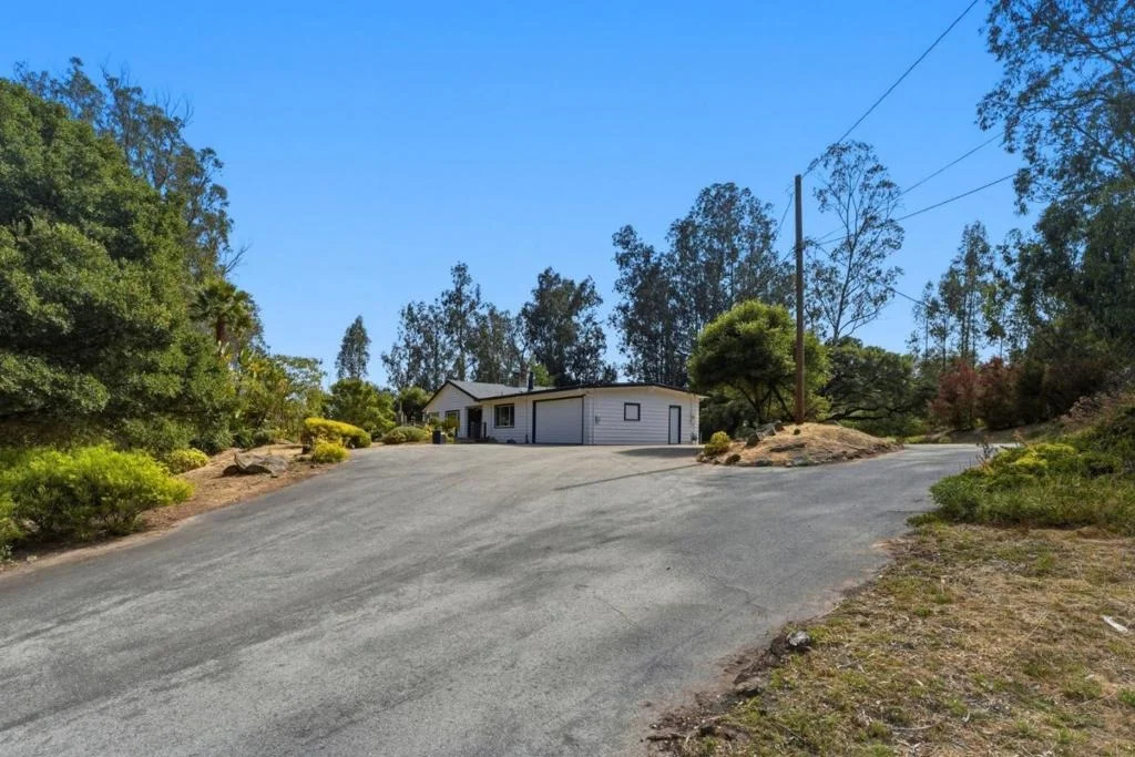 Photo of 49 Frisch Road