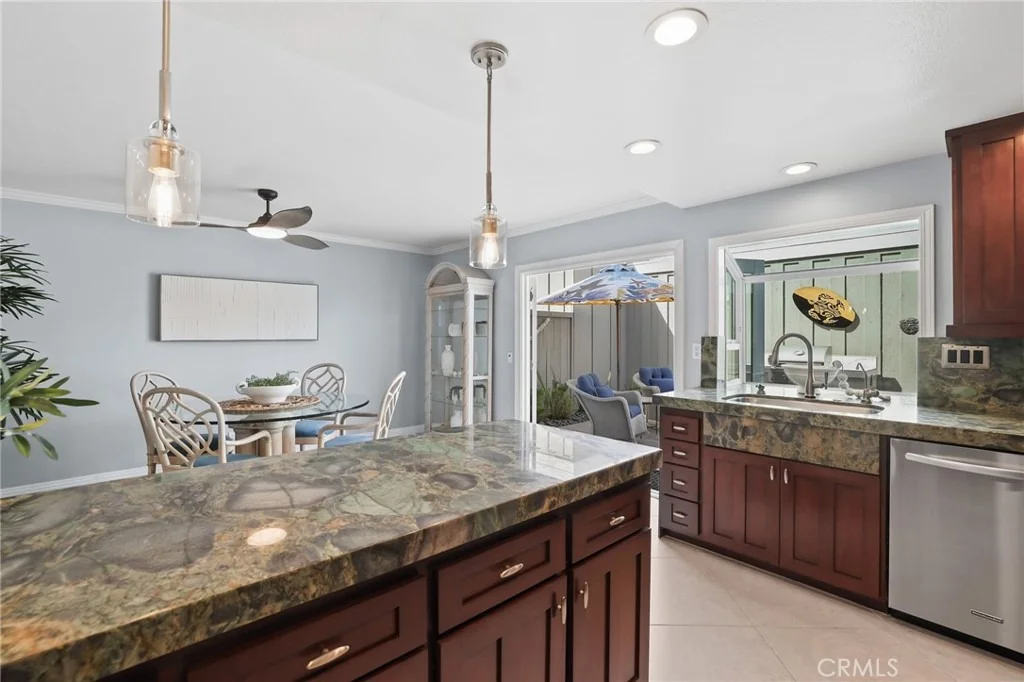 Photo of 328 Regatta Way