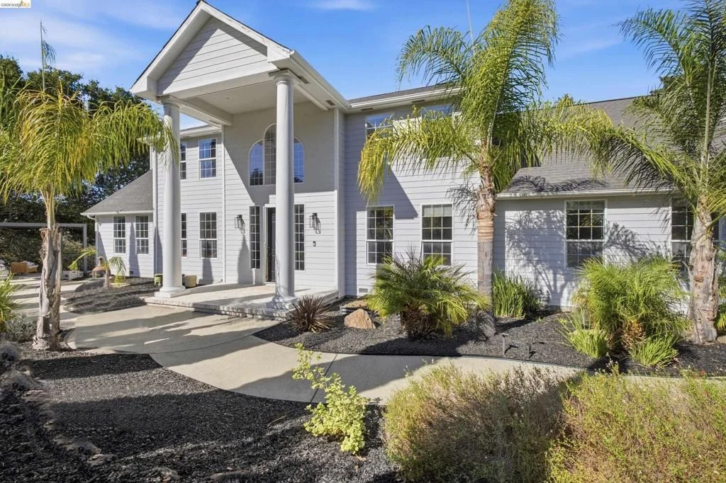 Photo of 2223 Rancho Rd