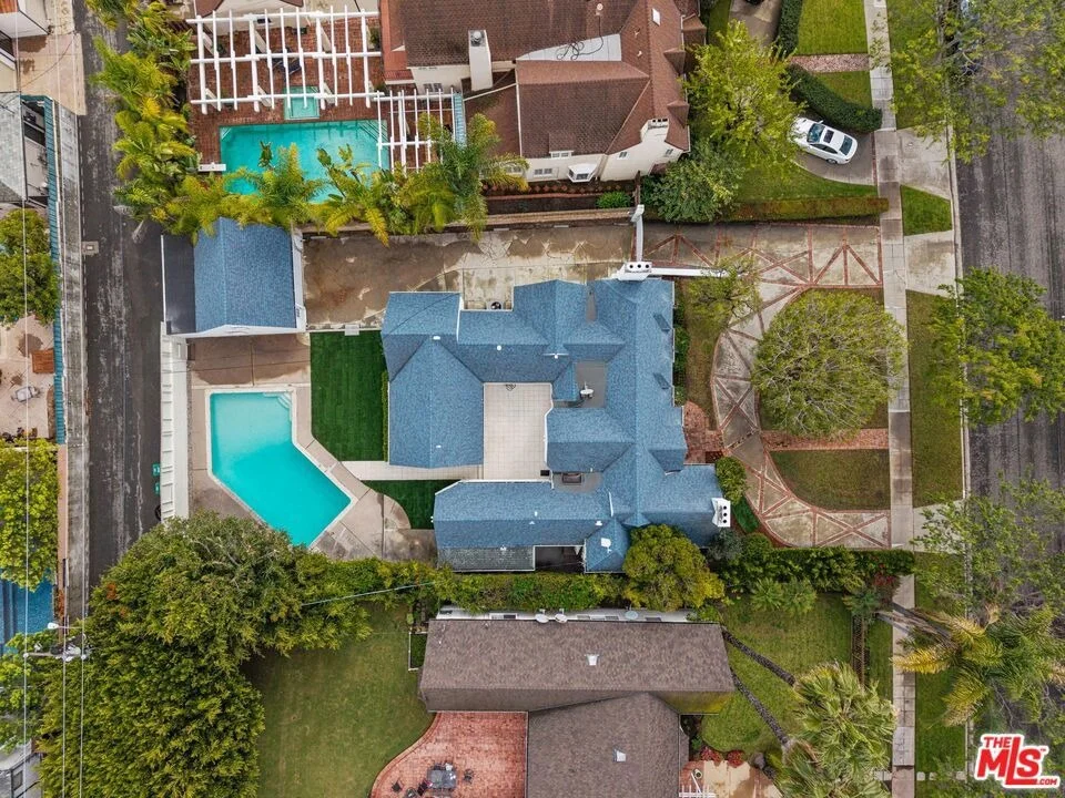 Photo of 512 N Elm Drive