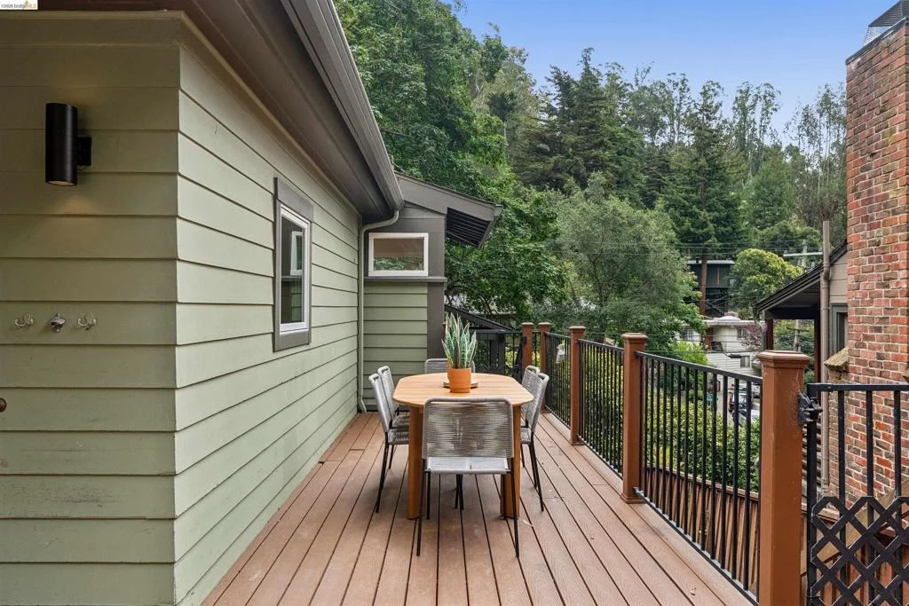 Photo of 6611 Pinehaven Rd