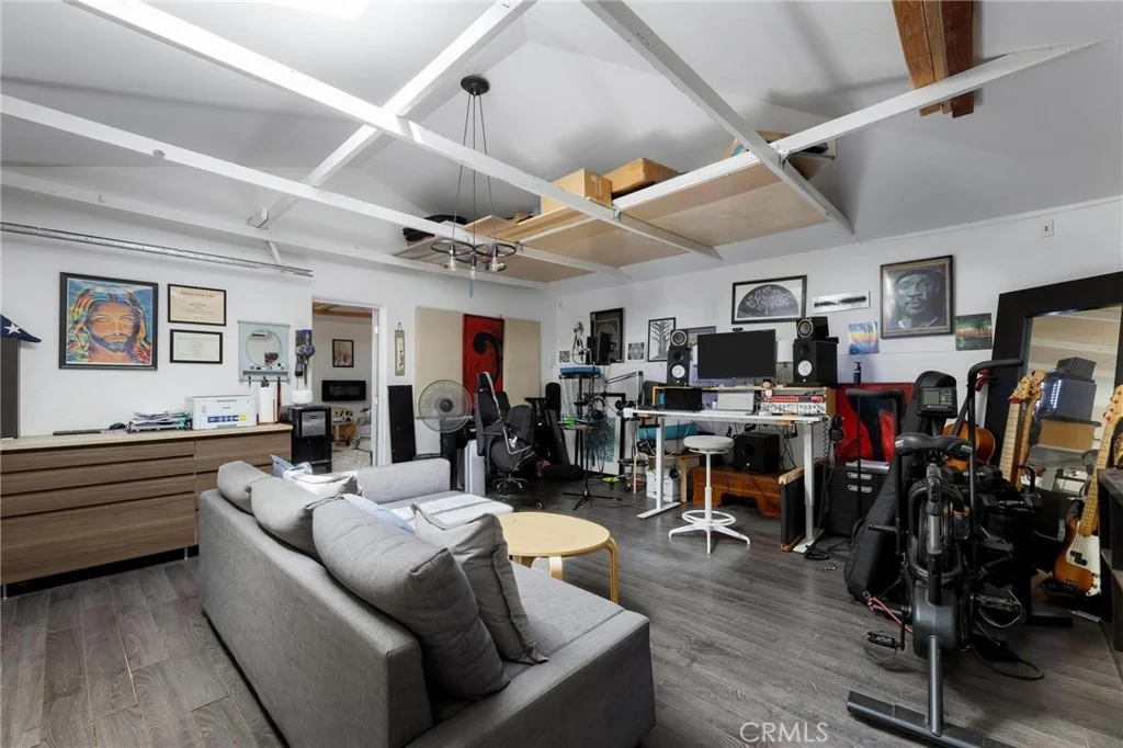 Photo of 240 Hampton Drive