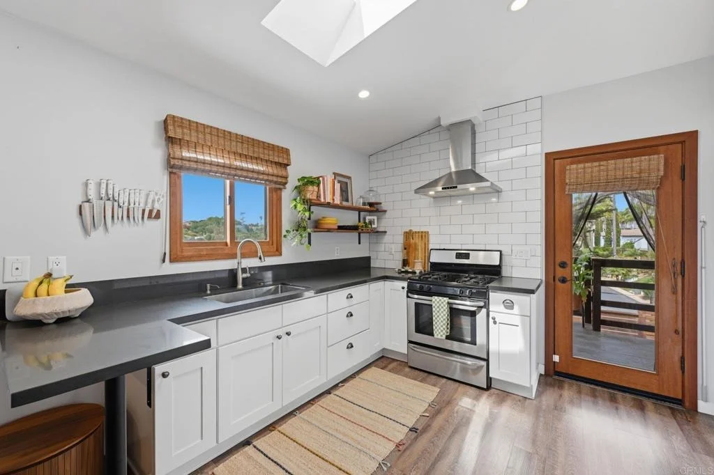 Photo of 637 Sparta Drive