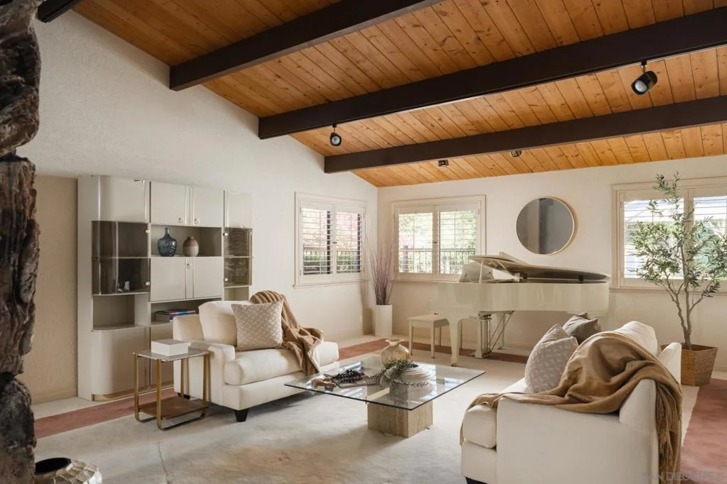 Photo of 15943 Ranch Hollow Rd