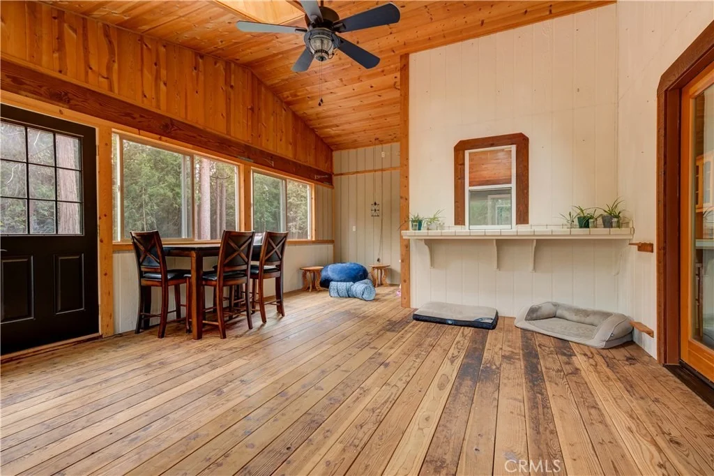Photo of 5864 Paschal