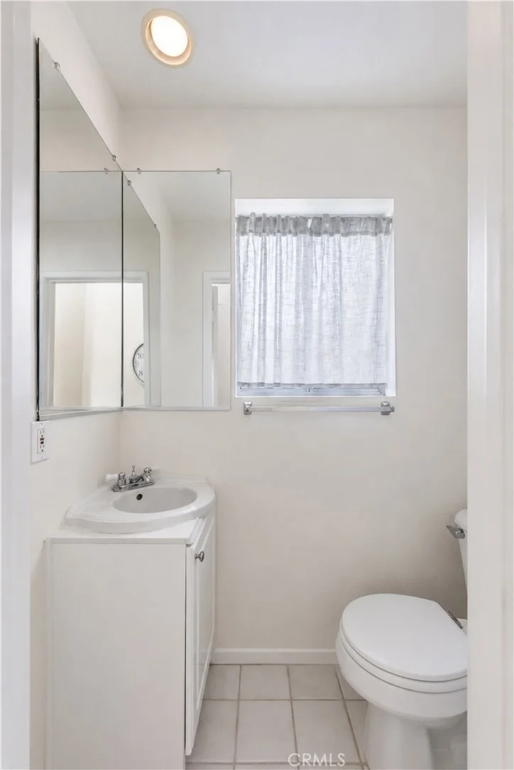 Photo of 1232 Mission Pl