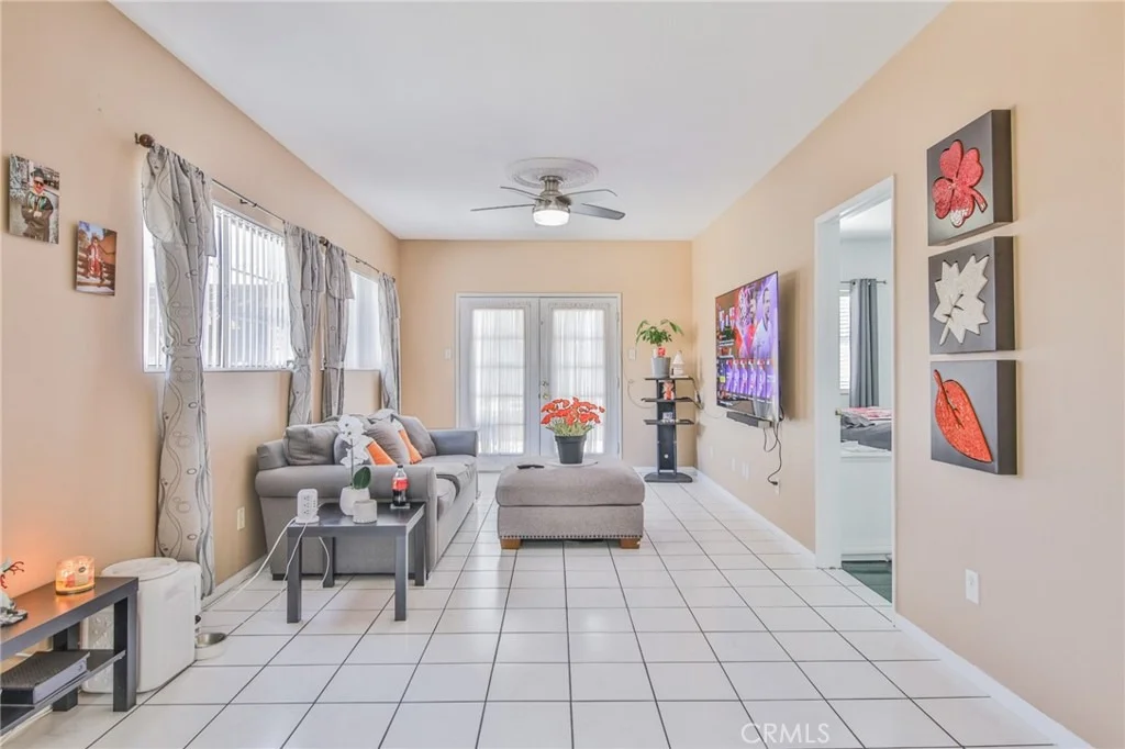 Photo of 164 E 235th Street