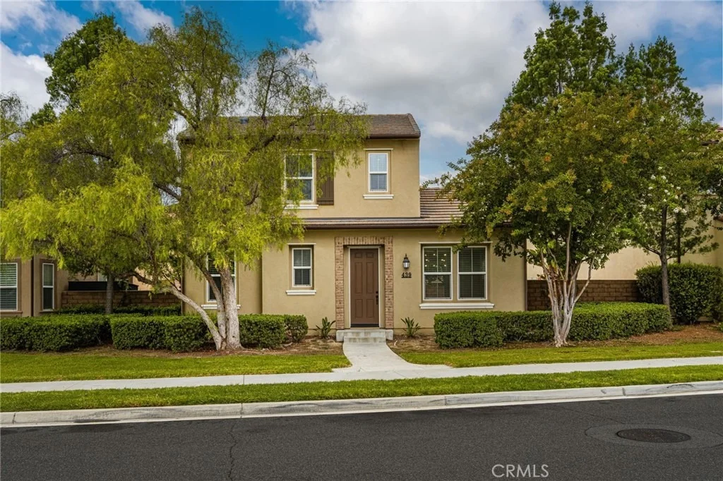 Photo of 439 N Naranjal