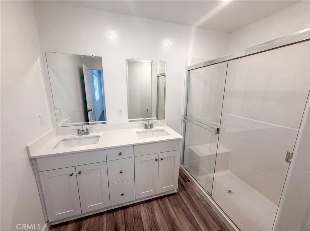 Photo of 4472 Bellaire