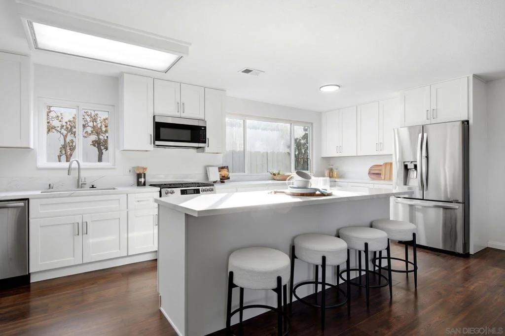 Photo of 8832 Greenridge Ave