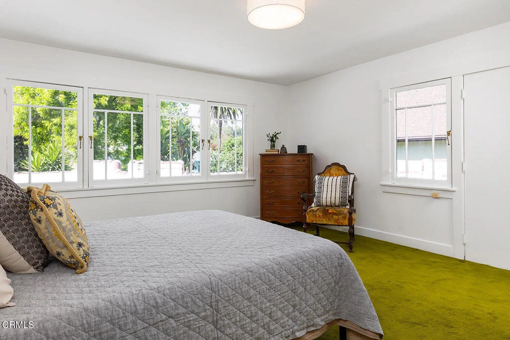 Photo of 1045 New York Drive