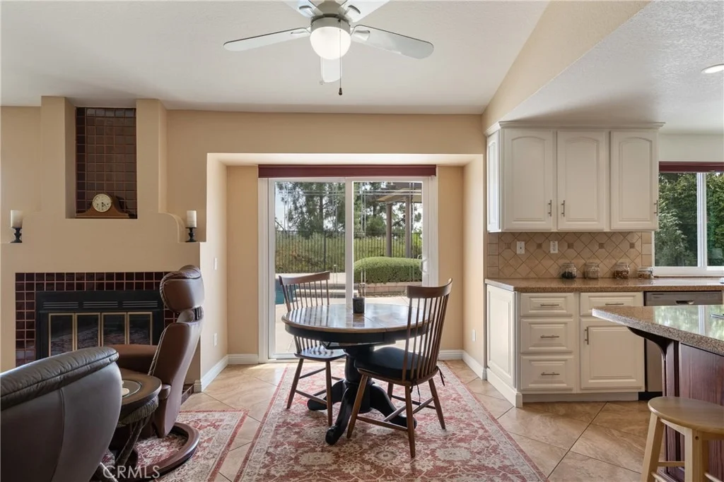 Photo of 2528 Sloan