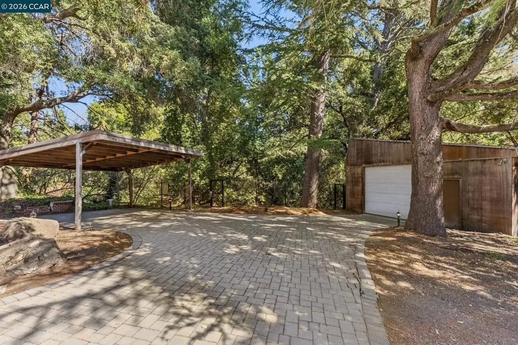 Photo of 3686 Happy Valley Rd