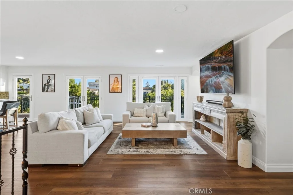 Photo of 40900 Via Los Altos