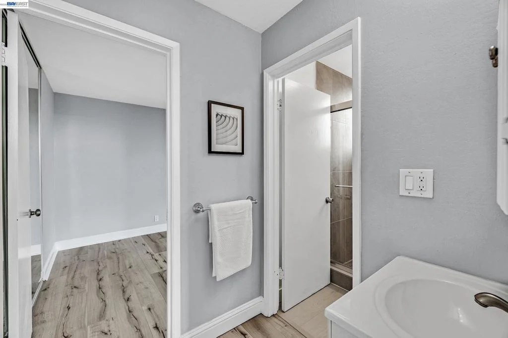 Photo of Unit 306 at 2 Panoramic Way