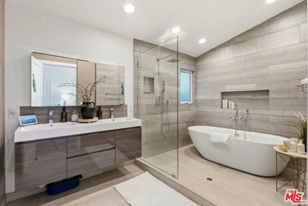 Photo of 7546 Devista Drive