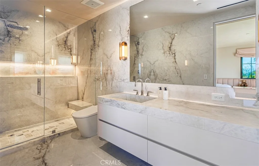 Photo of 7 Sailview