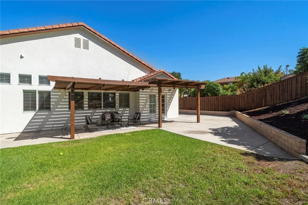 Photo of 974 Silvercreek Road
