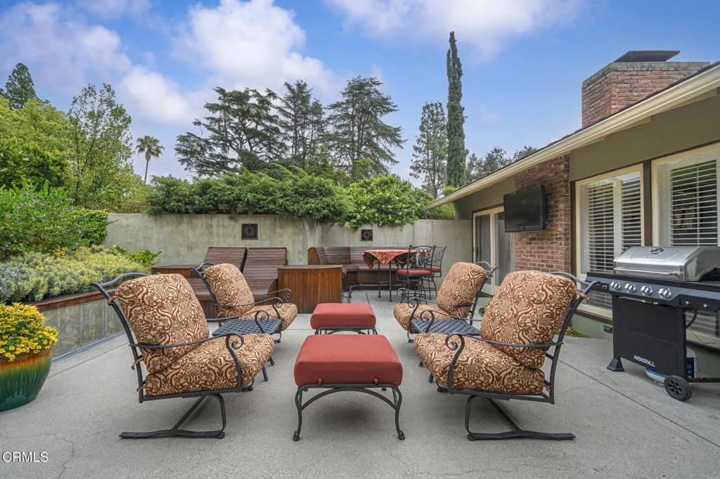 Photo of 2004 Glenview Terrace