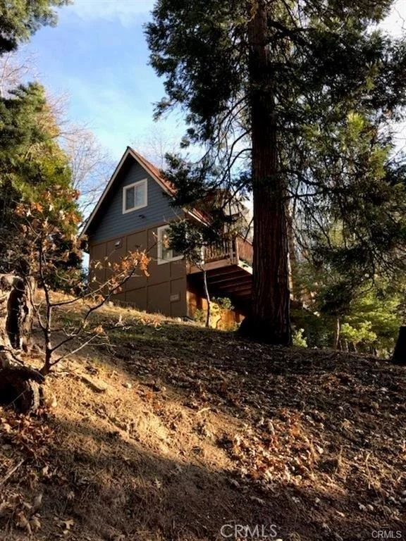 Photo of 364 Iris Drive