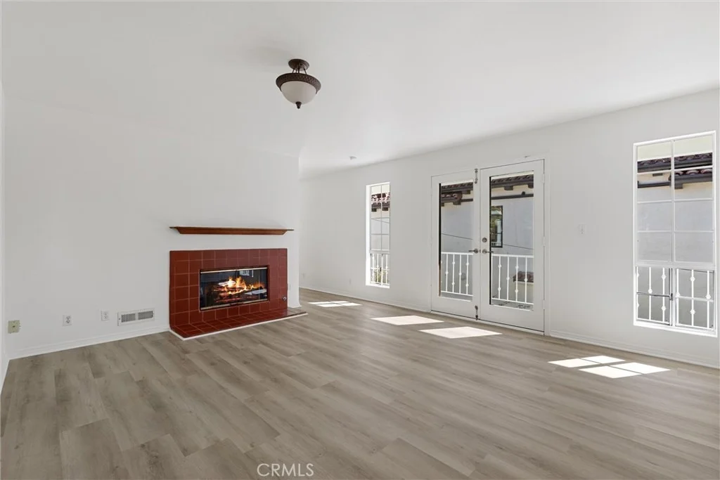 Photo of 646 Avenue B