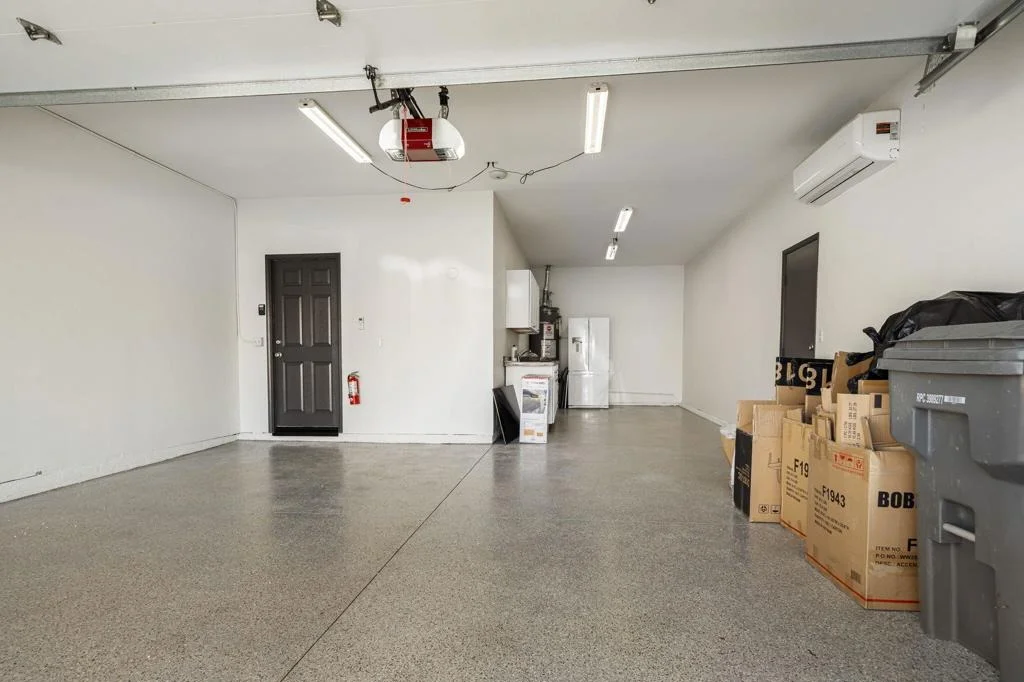 Photo of 49467 Douglas Street