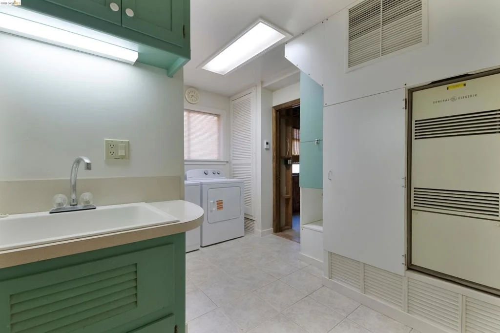 Photo of 20425 Brook Dr.