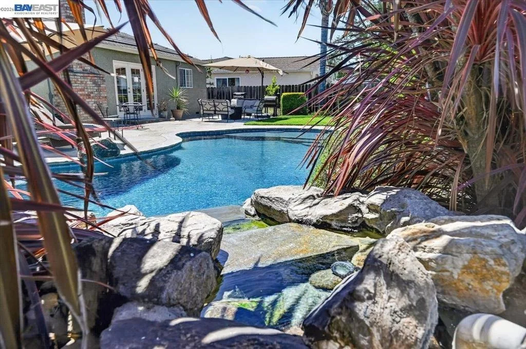 Photo of 118 Diamond Dr