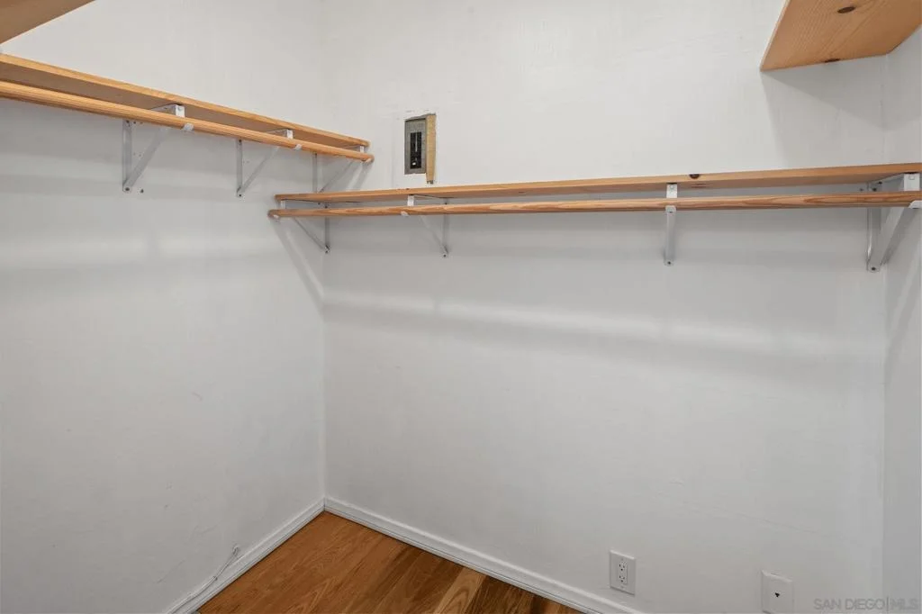 Photo of 2463 Hardy