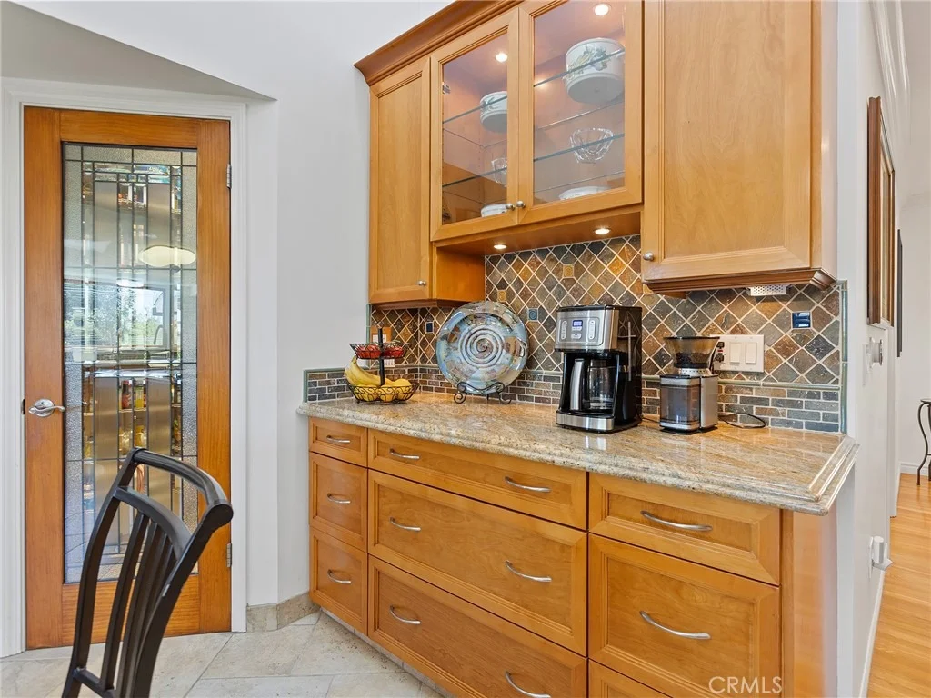 Photo of 1012 N Sunset Canyon Drive