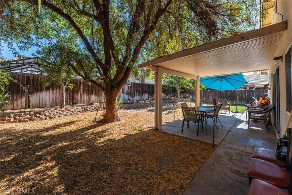 Photo of 955 Peacock Dr