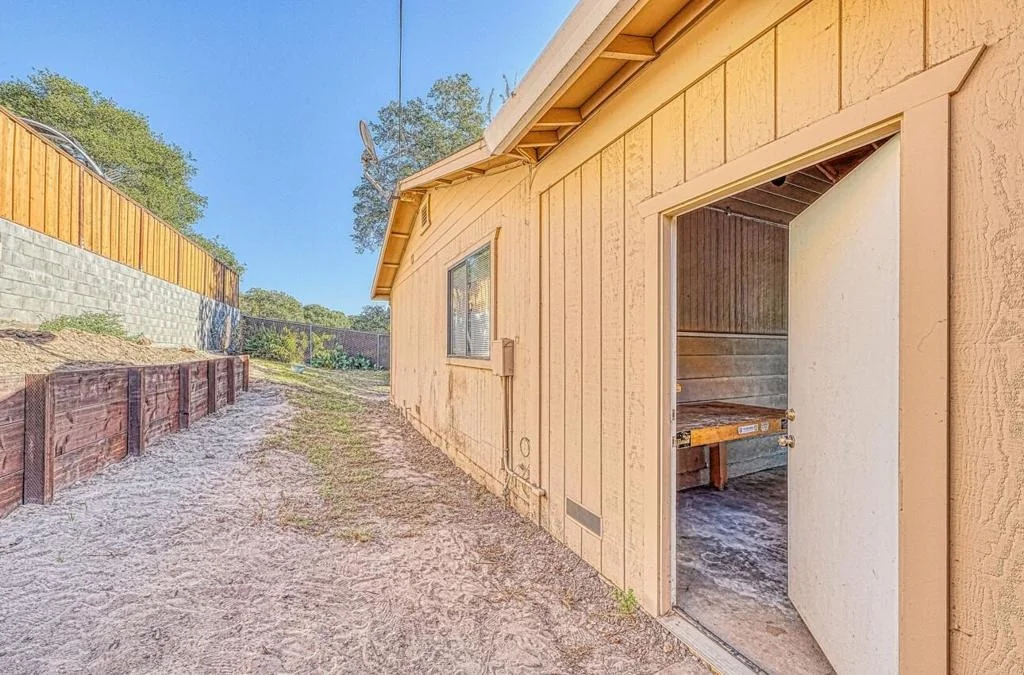 Photo of 7695 Pine Tree Way