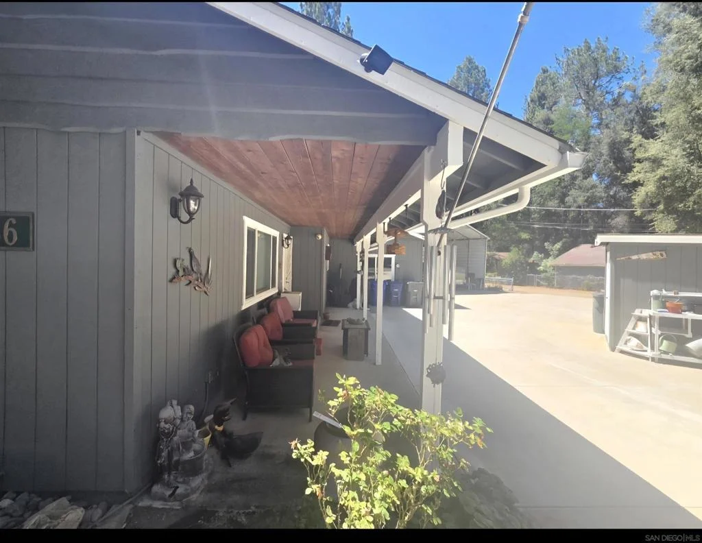 Photo of 7656 Pine Blvd