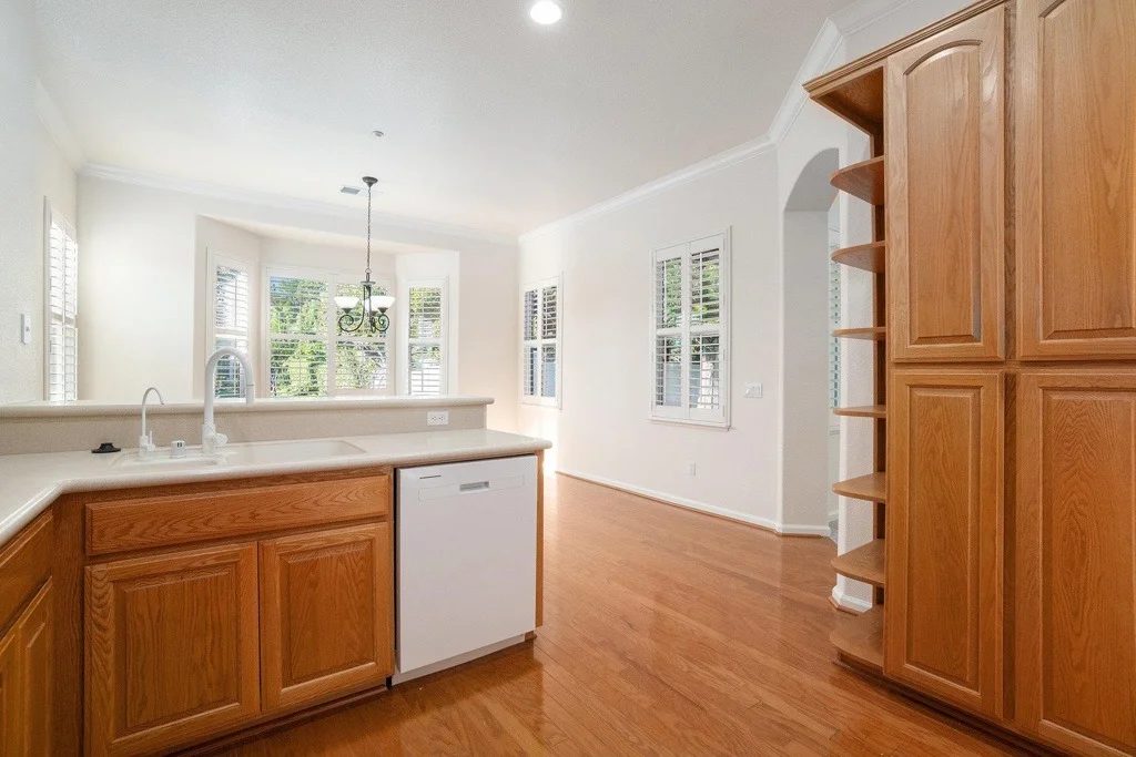 Photo of 1007 CENTENNIAL DR